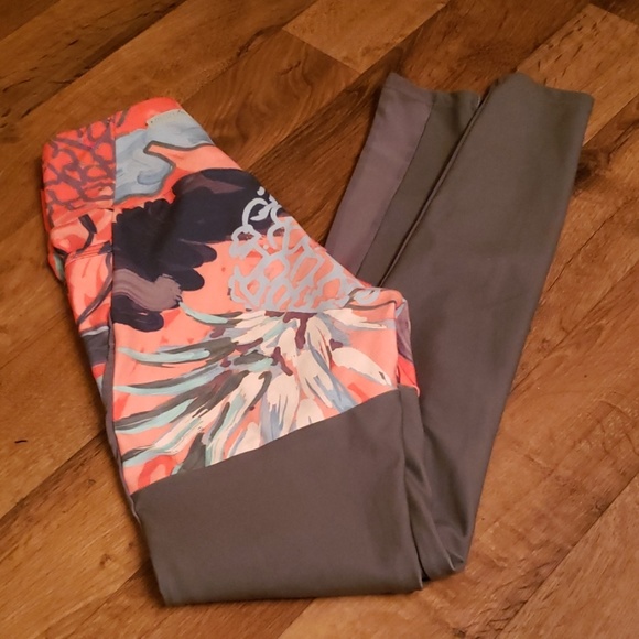 Gymshark Nikki B Pineapple Leggings - Picture 4 of 8